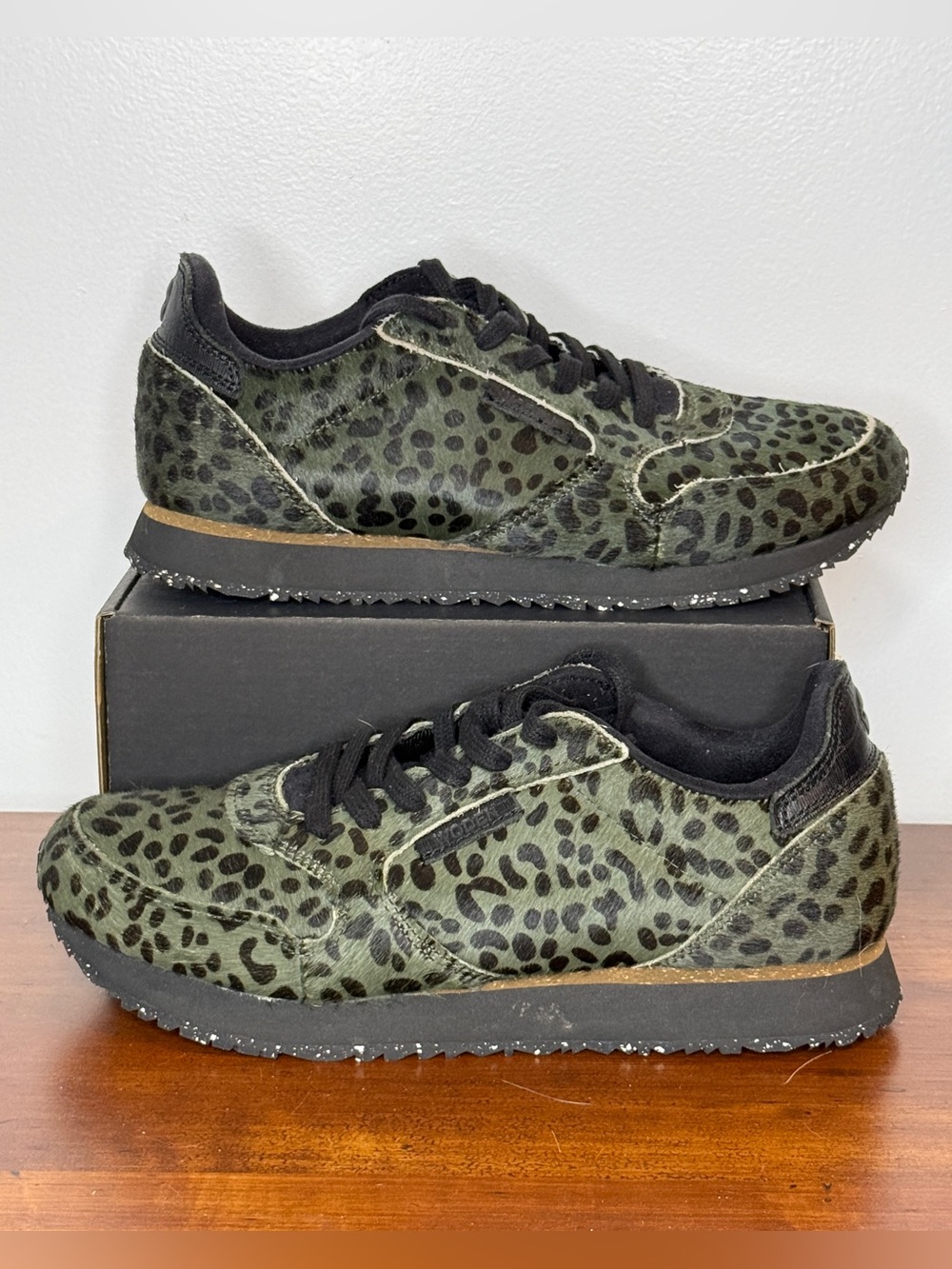 Woden Ydun Pony Sneaker Green Leopard-Print Calf Hair Upper Cork Insole Sz 6.5